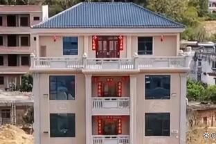Mặt bài! Cửa sổ thành phố ven sông Hoàng Phố Thượng Hải thắp đèn cho Argentina, kỷ niệm một năm vô địch World Cup